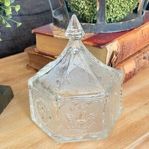 Vintage Indiana Tiara Hexagonal Eagle Stars Colonial Candy Dish & Lid